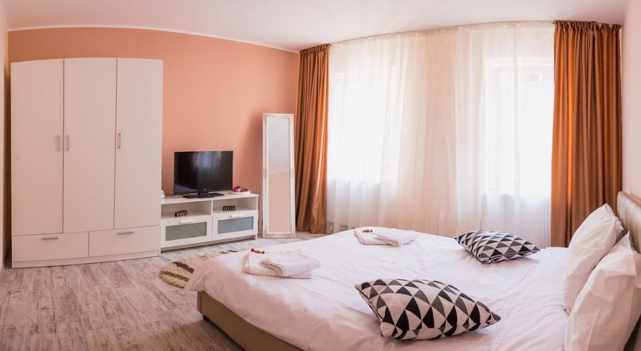 Alpin Central Studio Apartamento Braşov Exterior foto