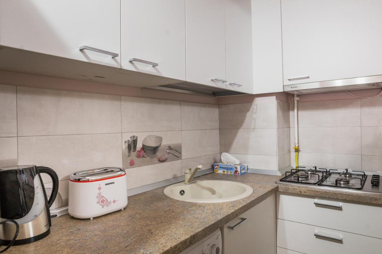 Alpin Central Studio Apartamento Braşov Exterior foto
